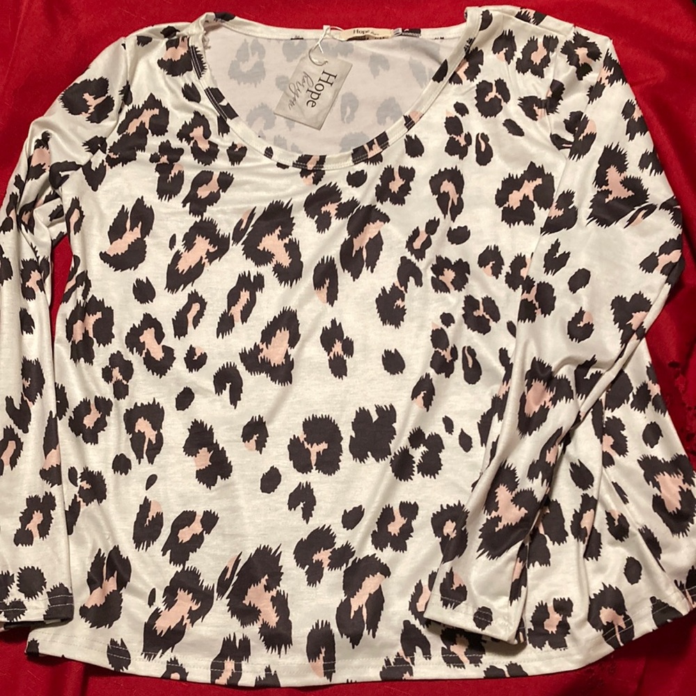 NWT Hope Horizon Top SZ XL Animal Print